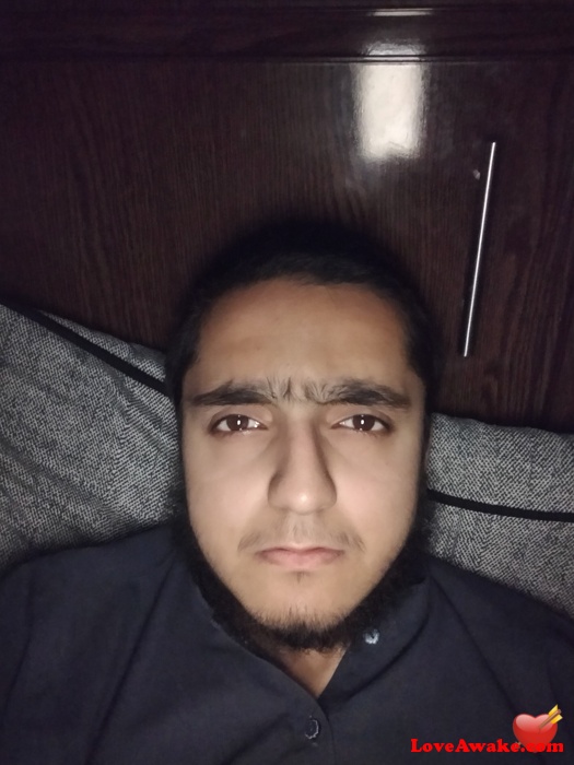 03291067405 Pakistani Man from Rahim Yar Khan