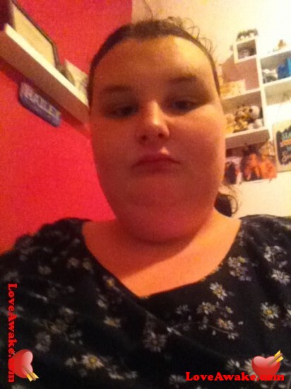 Haileyj17 Canadian Woman from Winnipeg