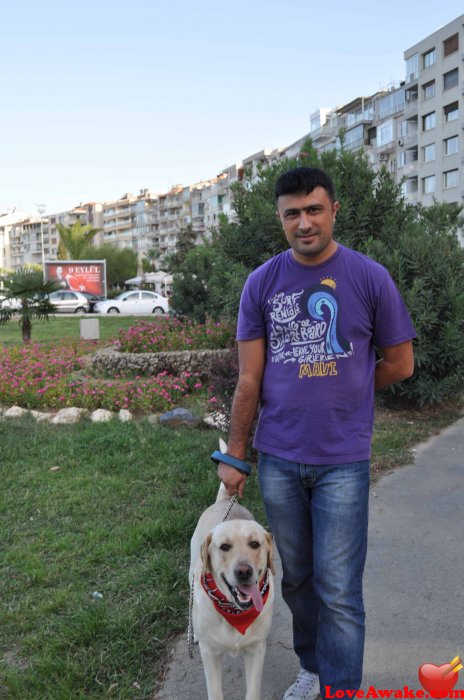 oevrensel Turkish Man from Izmir