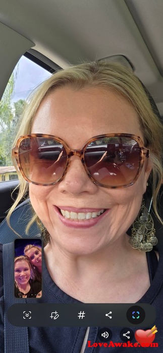 BoozyBart43 American Woman from Melbourne