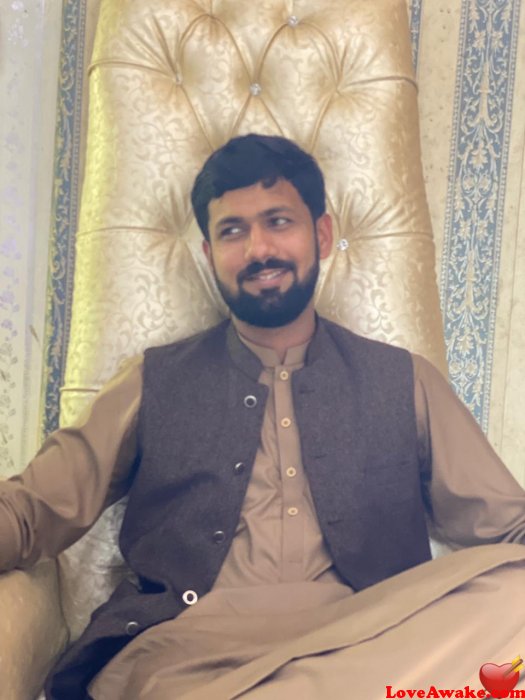 Monnii Pakistani Man from Islamabad