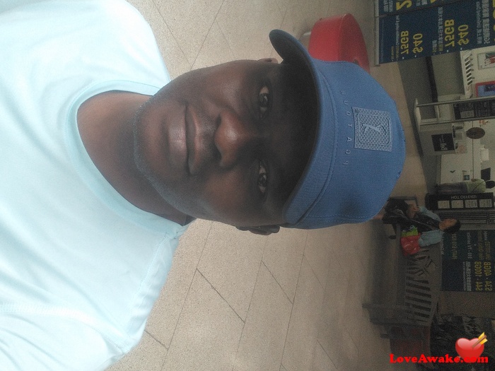 Agbowealth Canadian Man from Edmonton