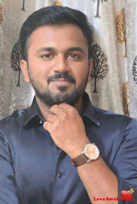 Samqwer Indian Man from Chennai (ex Madras)