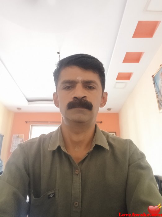 Yogy2kdk Indian Man from Mumbai (ex Bombay)