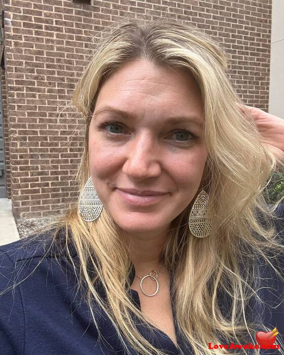 matilda000 American Woman from New York