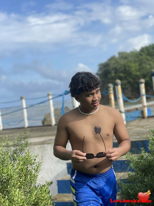 adamalex12 Filipina Man from Aborlan