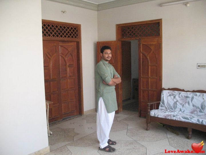 Hanisha Pakistani Man from Faisalabad