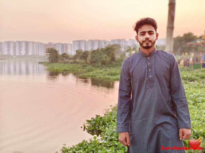Nizzuu Bangladeshi Man from Dhaka