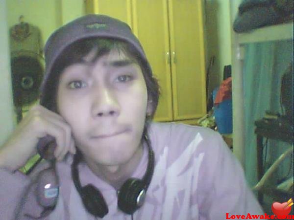 jj- Filipina Man from Manila
