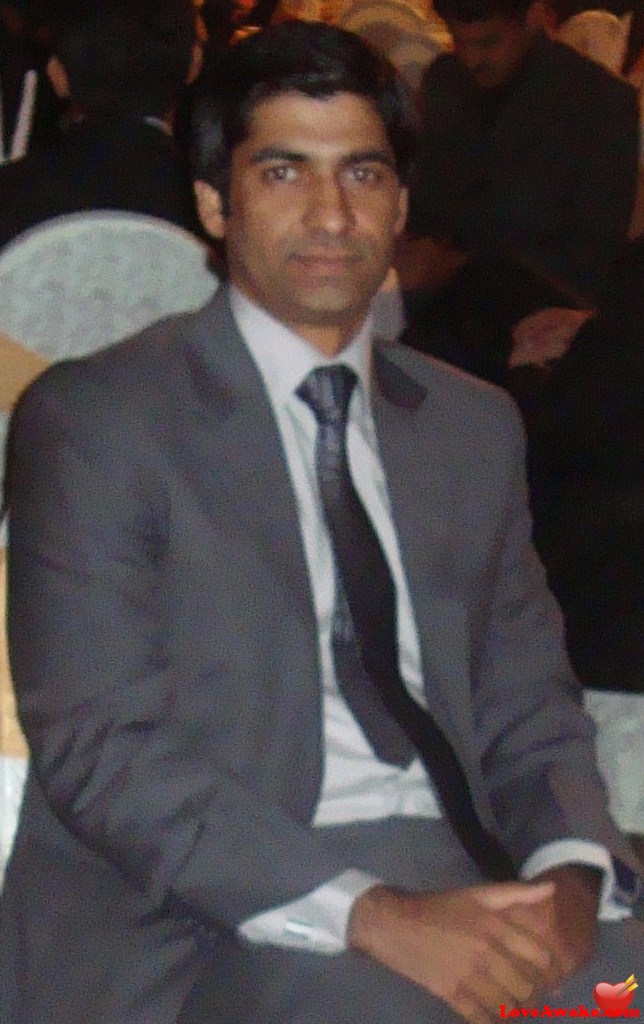 Ahmadjunior Pakistani Man from Lahore