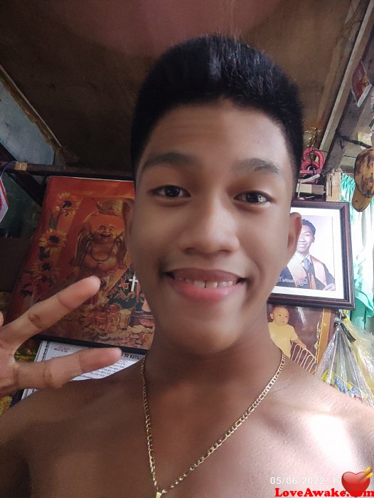 Jpgalunate Filipina Man from Manila