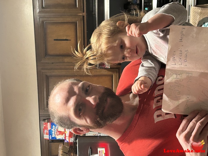 HOCKEYNCAA33 American Man from Kettering