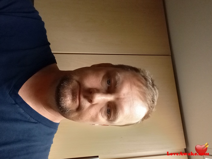 Singleguy42 Canadian Man from Ottawa