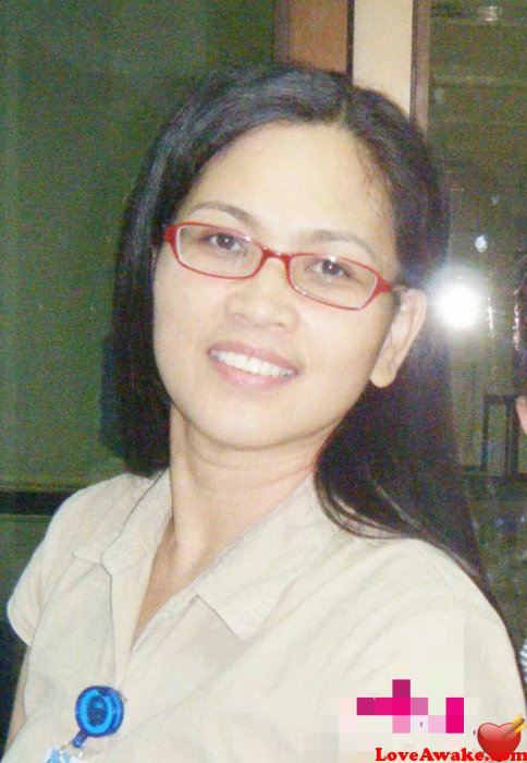 Kychi Filipina Woman from Manila