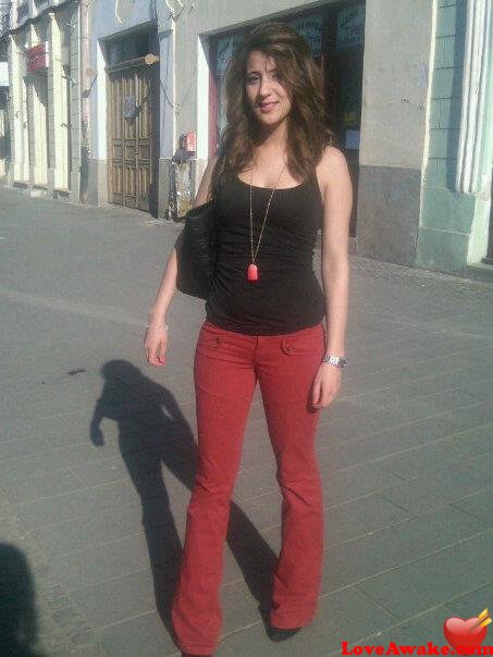 lyliiana Romanian Woman from Bucharest = Bucuresti