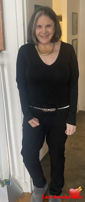 jkh579 French Woman from Paris