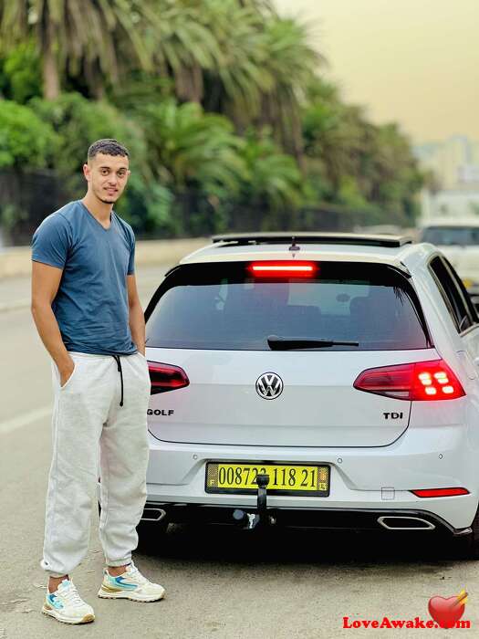 Amiaziz Algerian Man from Alger (Algiers)