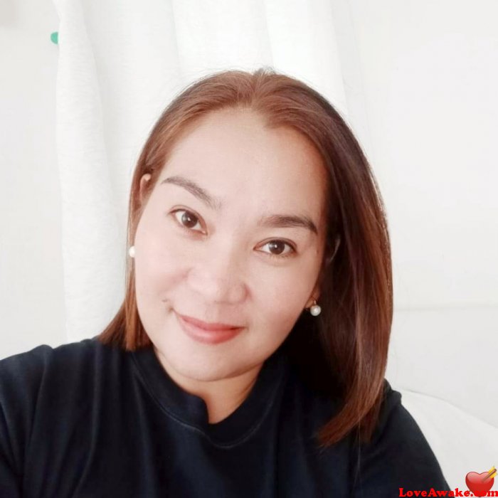 bea11 Filipina Woman from Batangas, Luzon