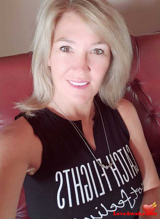 Angelaschrag101 American Woman from Chesapeake