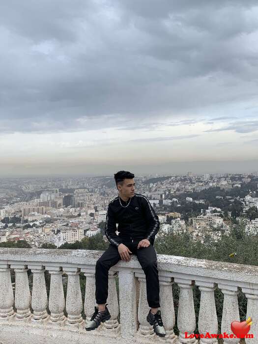 zepikinhoo Algerian Man from Alger (Algiers)