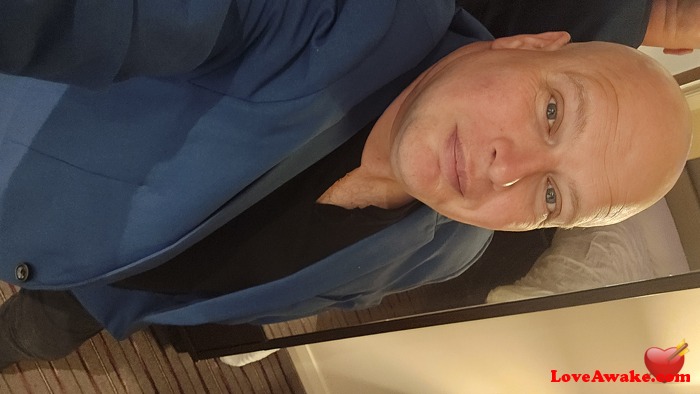 Bigkev79 UK Woman from Treforest