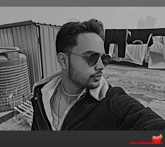 Tussi1 Indian Man from Lucknow