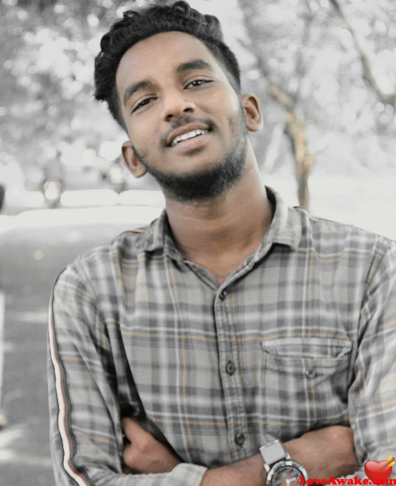 Muthuzz Indian Man from Bangalore