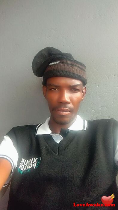 MahalaPolo African Man from Ramatlhabama