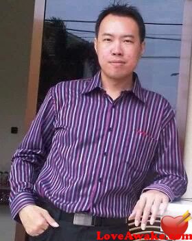davennay Indonesian Man from Surabaya