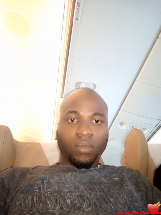 Pascal450 UAE Man from Dubai