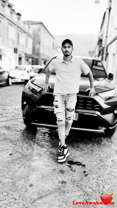 Rayhanvsn Italian Man from Sora