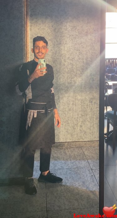 Rayan-alashwal Saudi Man from Jeddah