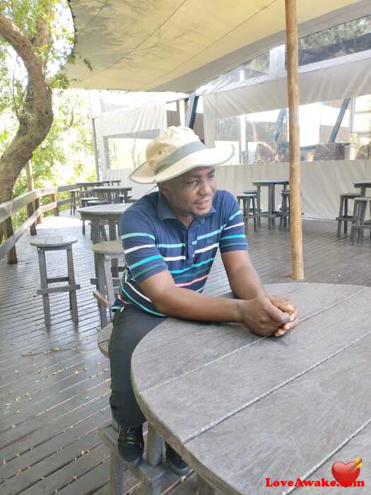 MP5884 African Man from Polokwane