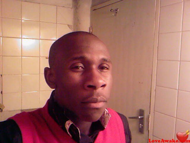 bb33 African Man from Pretoria