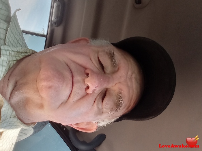 Ed7525 American Man from Goldsboro