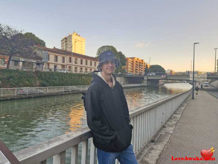 aoijacob French Man from Toulouse