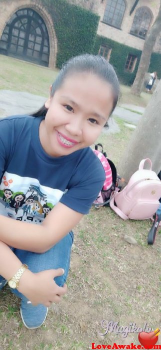 madelskie Filipina Woman from Batangas, Luzon