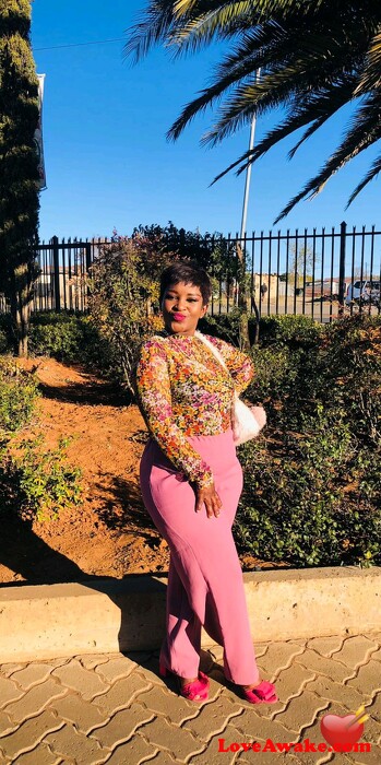 BabeV African Woman from Bloemfontein