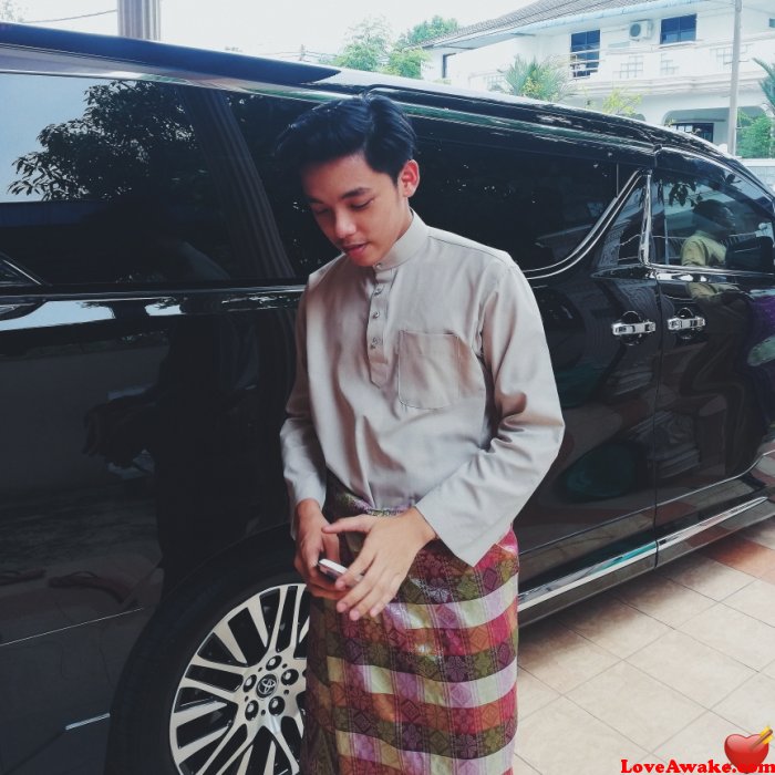 Iqmalkiefli Malaysian Man from Shah Alam