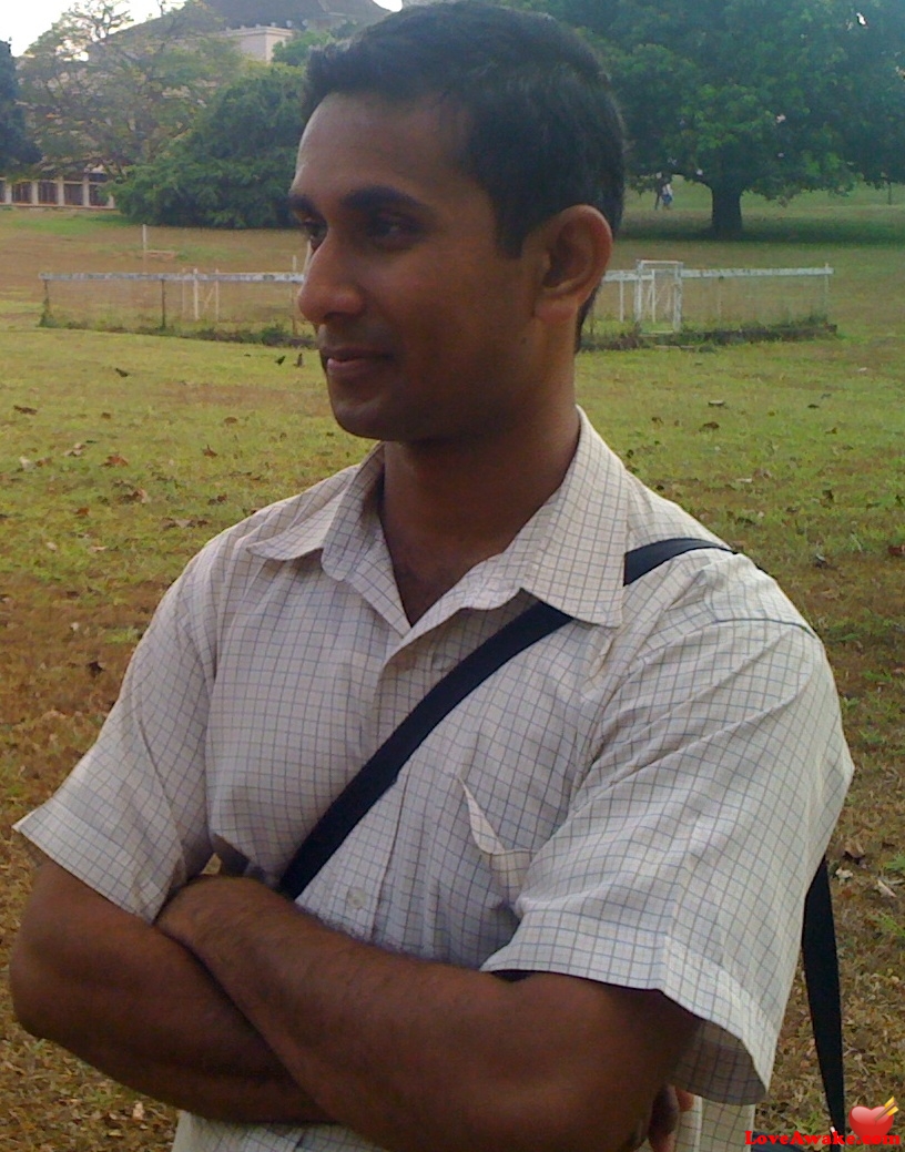 asiriw Sri Lankan Man from Gampaha