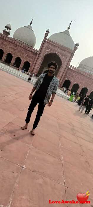 Kingtahir Pakistani Man from Pano Aqil