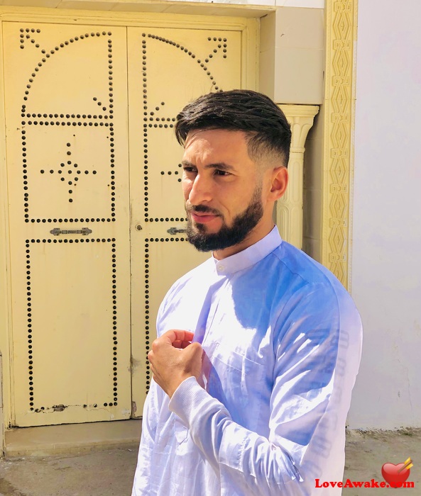 Amineehm Bahraini Man from Sar