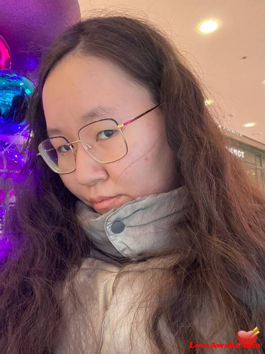 AlmaTtkk Russian Woman from Moscow