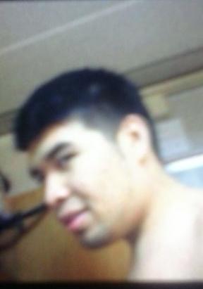 ArielRR Filipina Man from Makati