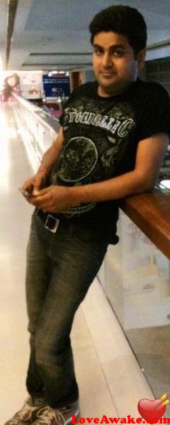 get2close Indian Man from New Delhi