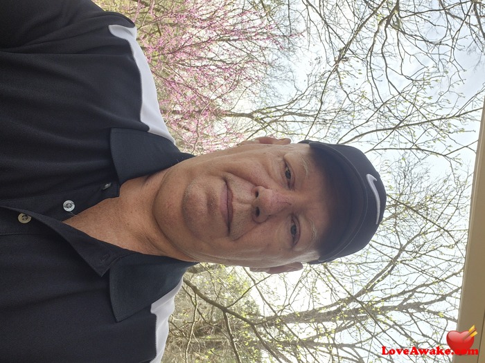 Xj7mes American Man from Hot Springs
