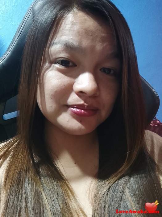Akinkasayoako Filipina Woman from Pampanga