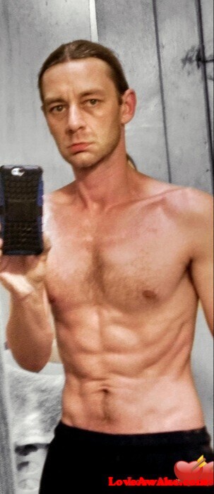 HandsumStud69 American Man from Clarksburg