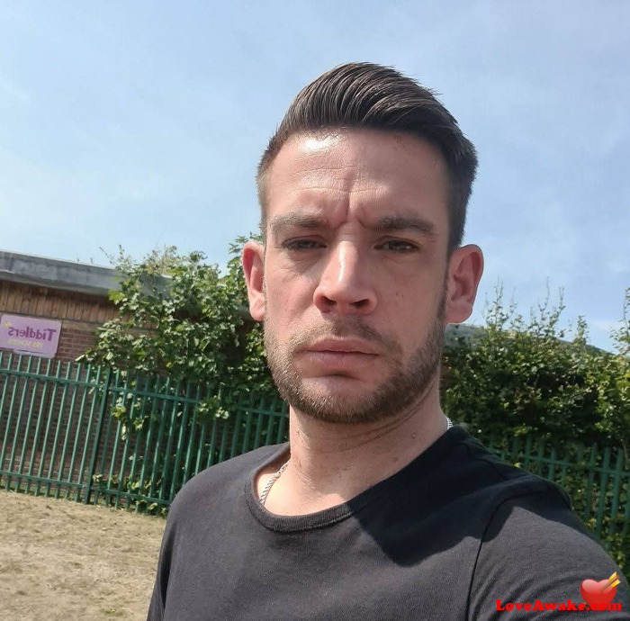 Hung86fun UK Man from Bath