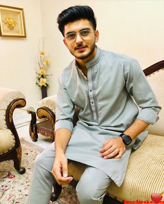 eeco Pakistani Man from Karachi